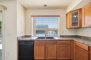 40871 W Thornberry Ln, Maricopa, AZ 85138 - Photo 9