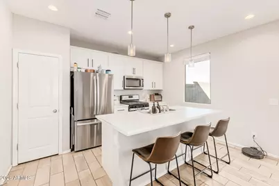 967 N 109th Drive, Avondale, AZ 85323 - Photo 9