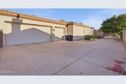 370 E Canyon Creek Drive, Gilbert, AZ 85295 - Photo 63