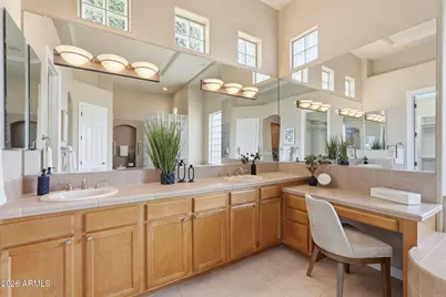 370 E Canyon Creek Drive, Gilbert, AZ 85295 - Photo 33