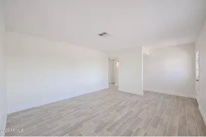 3025 N 37th Drive, Phoenix, AZ 85019 - Photo 19