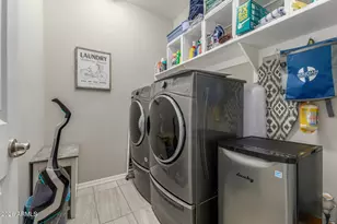 10043 W Robin Ln, Peoria, AZ 85383 - Photo 23