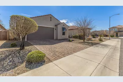 10043 W Robin Lane, Peoria, AZ 85383 - Photo 1
