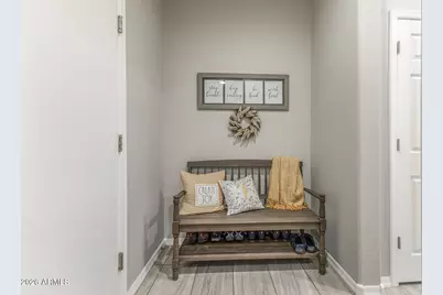 10043 W Robin Lane, Peoria, AZ 85383 - Photo 21