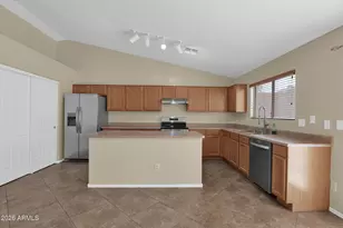 9241 W Sanna Cir, Peoria, AZ 85345 - Photo 19