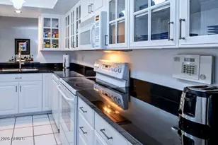 5124 N 31st Pl, Phoenix, AZ 85016 - Photo 11