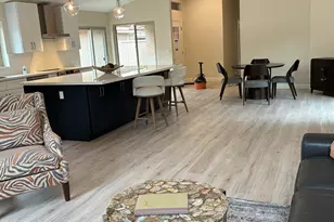 8832 E Sunnyside Dr, Scottsdale, AZ 85260 - Photo 9