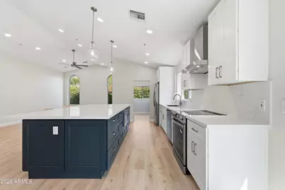 8832 E Sunnyside Drive, Scottsdale, AZ 85260 - Photo 17