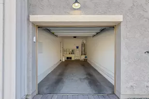 2269 W Echo Ln, Phoenix, AZ 85021 - Photo 25