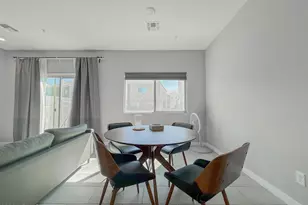 2269 W Echo Ln, Phoenix, AZ 85021 - Photo 7