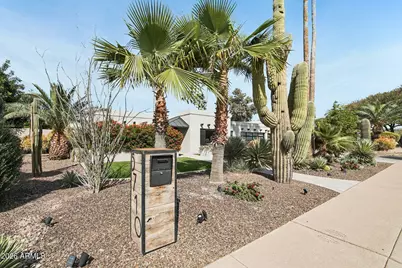 5710 E Betty Elyse Lane, Scottsdale, AZ 85254 - Photo 3