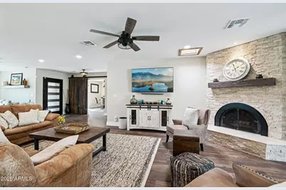 5710 E Betty Elyse Lane, Scottsdale, AZ 85254 - Photo 9