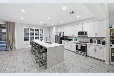 888 E Carla Vista Drive, Gilbert, AZ 85295 - Photo 5