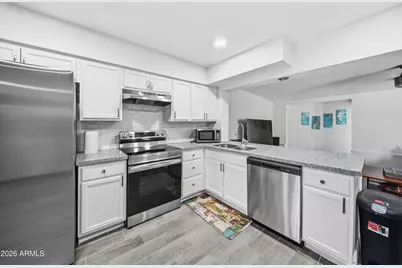 7811 W Oregon Avenue, Glendale, AZ 85303 - Photo 9