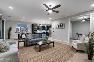 2909 E Sands Dr, Phoenix, AZ 85050 - Photo 17