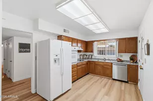 11088 W Frontier Dr, Sun City, AZ 85351 - Photo 13