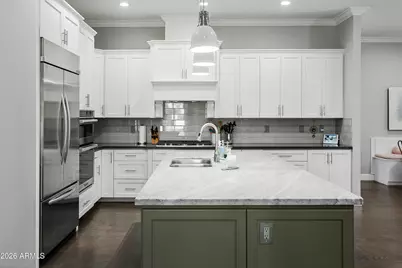 311 E Maryland Avenue, Phoenix, AZ 85012 - Photo 11