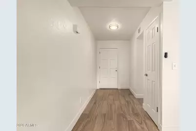 3136 N 38th Street #10, Phoenix, AZ 85018 - Photo 9