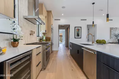 3446 N 47th Street, Phoenix, AZ 85018 - Photo 11