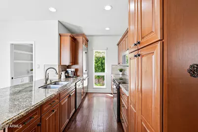 3800 E Lincoln Drive #6, Phoenix, AZ 85018 - Photo 5