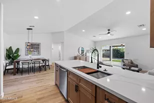 5801 E Evans Dr, Scottsdale, AZ 85254 - Photo 17