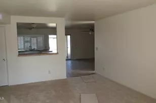 4030 E Windrose Dr, Phoenix, AZ 85032 - Photo 3