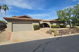 9060 N Arroya Vista Dr, Phoenix, AZ 85028 - Photo 7