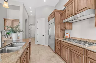 8334 E Laurel Cir, Mesa, AZ 85207 - Photo 13