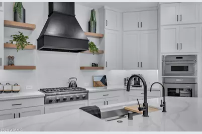 21448 W Hillcrest Boulevard, Buckeye, AZ 85396 - Photo 9