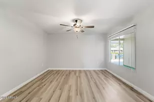 19015 N Signal Butte Cir, Sun City, AZ 85373 - Photo 15