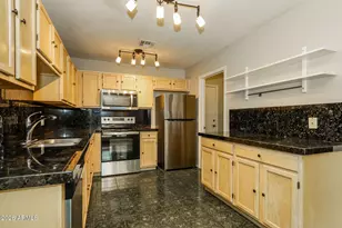 1653 E Vineyard Rd, Phoenix, AZ 85042 - Photo 9