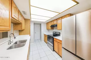 7249 N 30th Ln, Phoenix, AZ 85051 - Photo 7