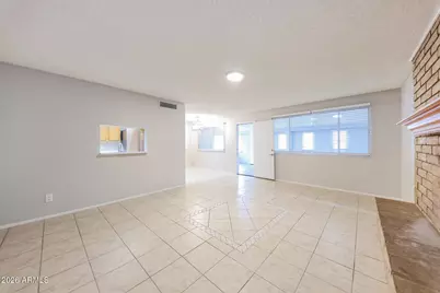 7249 N 30th Lane, Phoenix, AZ 85051 - Photo 9