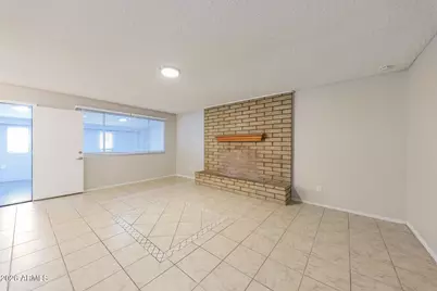 7249 N 30th Lane, Phoenix, AZ 85051 - Photo 11