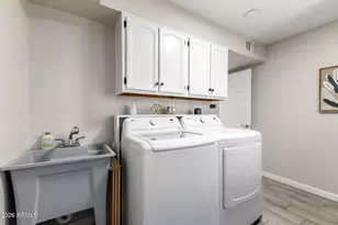 963 E Driftwood Dr, Tempe, AZ 85283 - Photo 21