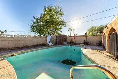 2830 N 48th Lane, Phoenix, AZ 85035 - Photo 25