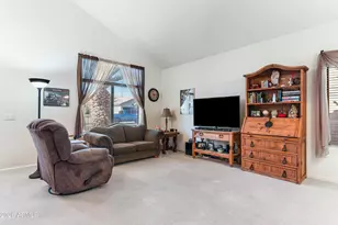 1711 E Runion Dr, Phoenix, AZ 85024 - Photo 7