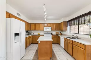 1711 E Runion Dr, Phoenix, AZ 85024 - Photo 15