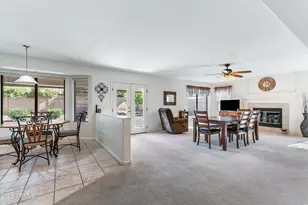 1711 E Runion Dr, Phoenix, AZ 85024 - Photo 11