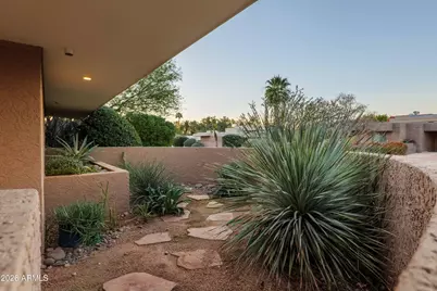 8035 E Del Timbre Drive, Scottsdale, AZ 85258 - Photo 3