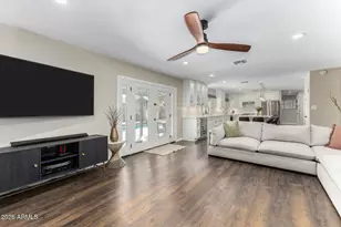 15817 N Moon Valley Dr, Phoenix, AZ 85022 - Photo 9