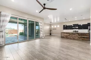 8514 S 8th Ln, Phoenix, AZ 85041 - Photo 9