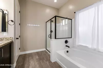 8514 S 8th Lane, Phoenix, AZ 85041 - Photo 11