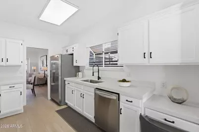 9055 E Kalil Drive, Scottsdale, AZ 85260 - Photo 13