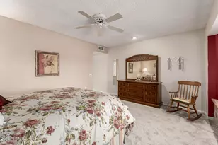 10910 W Hutton Dr, Sun City, AZ 85351 - Photo 17