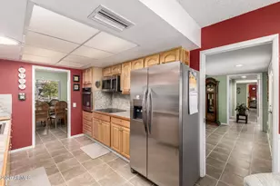 10910 W Hutton Dr, Sun City, AZ 85351 - Photo 11