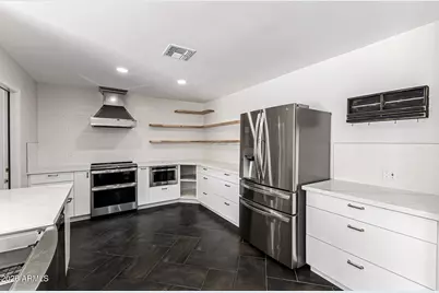 4133 W Topeka Drive, Glendale, AZ 85308 - Photo 5