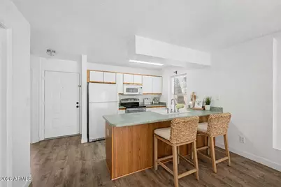 7040 W Olive Avenue #40, Peoria, AZ 85345 - Photo 9