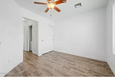 7040 W Olive Avenue #40, Peoria, AZ 85345 - Photo 17