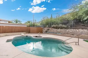 1527 W Windrose Dr, Phoenix, AZ 85029 - Photo 33